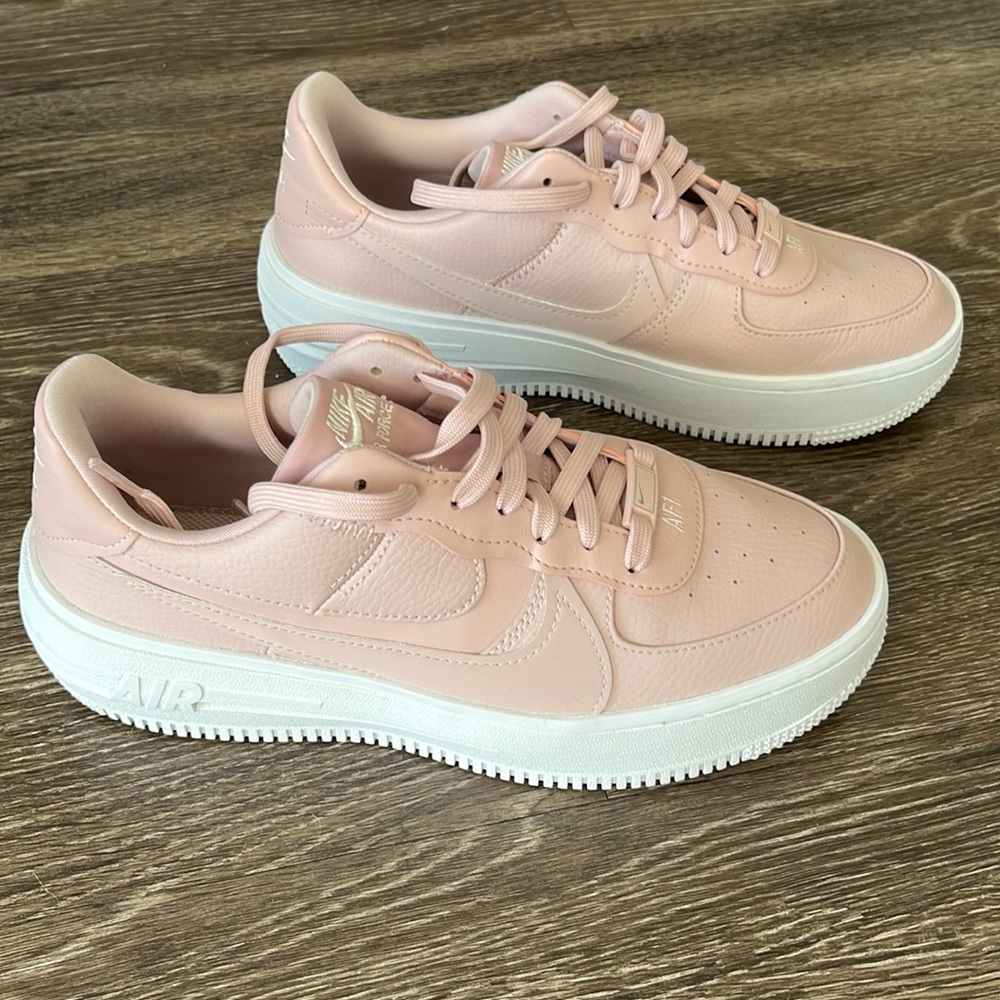 Pink Platform Nike Air Force 1 (AF1)